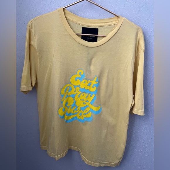 New Le Superbe Eat Pray Surf Graphic tee in Yellow Size Medium - Picture 3 of 7